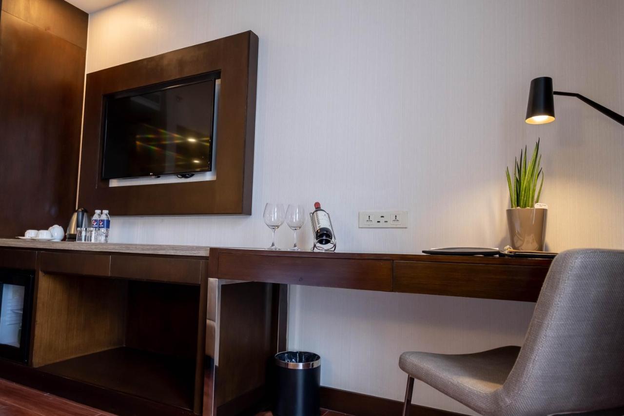 Wynwood Hotel Pasig City Exterior foto